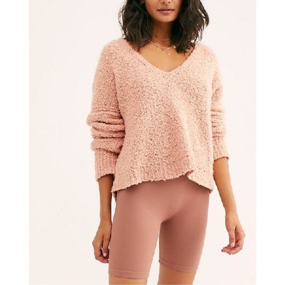 Free People Finders Keepers Boucle V Neck Sweater Size Medium Nude Peach - Picture 1 of 12